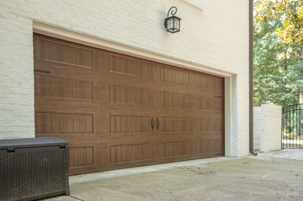 Modern vs. Traditional Garage Doors: What Works Best in Indianapolis?