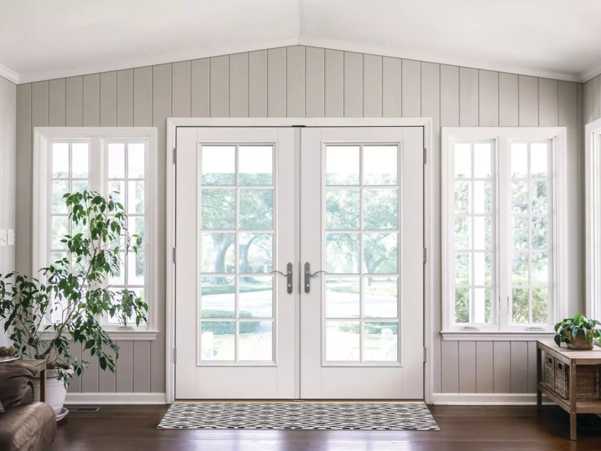 7 Features to Look for When Choosing Replacement Siding for Your Indianapolis Home